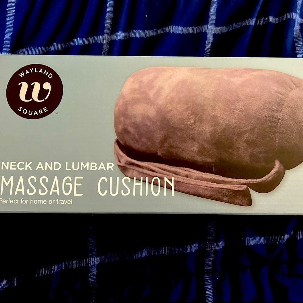 Wayland square massage cushion
